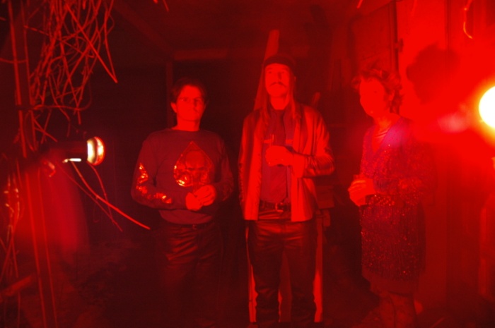 dehors en rouge