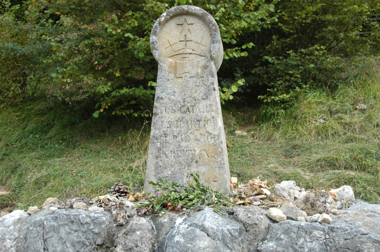 064montsegur.jpg