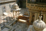 La cour intrieure de ce palais transform en htel mais toujours habit par le maharaja. . .